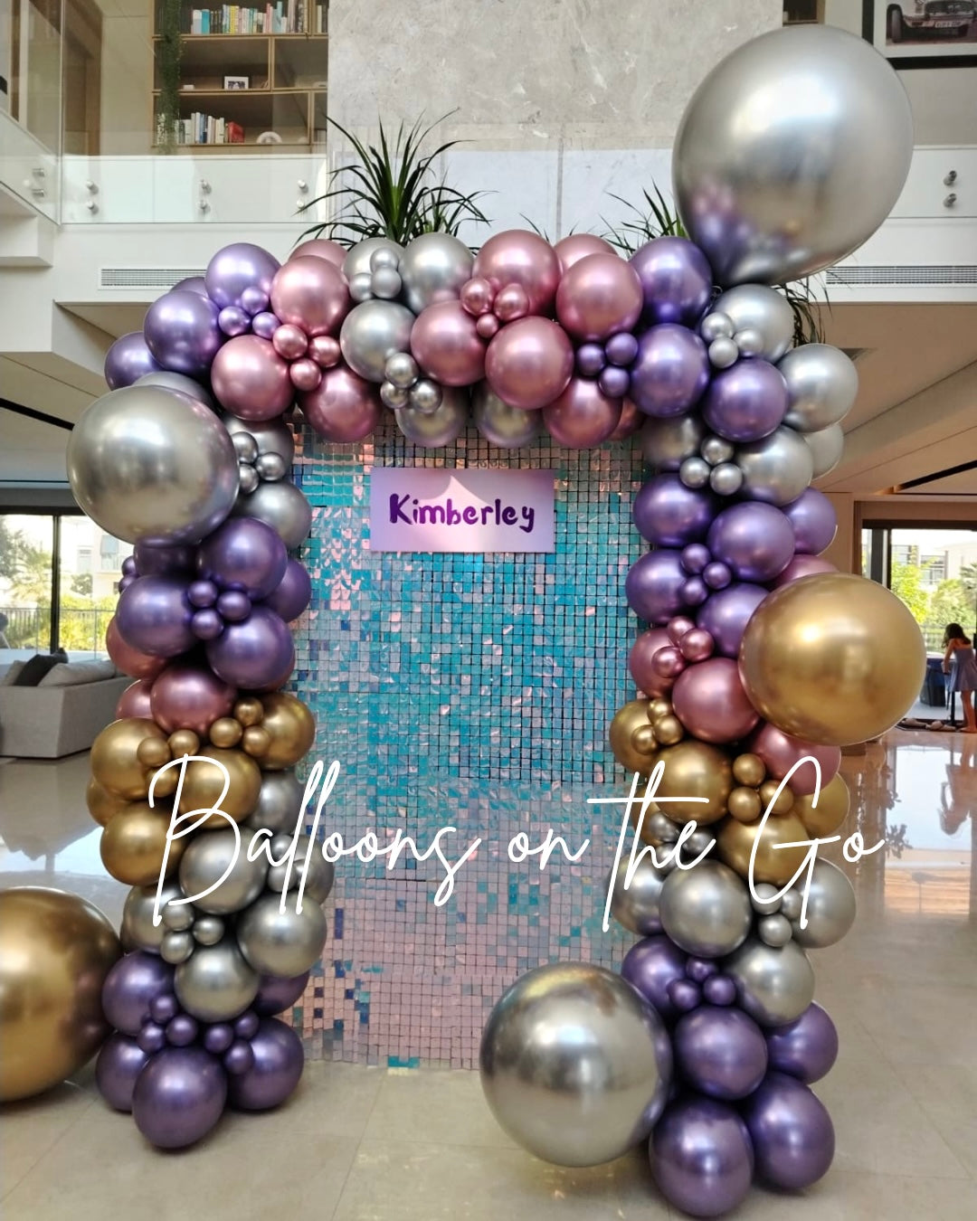 Balloon Arch with Shimmer Backdrop