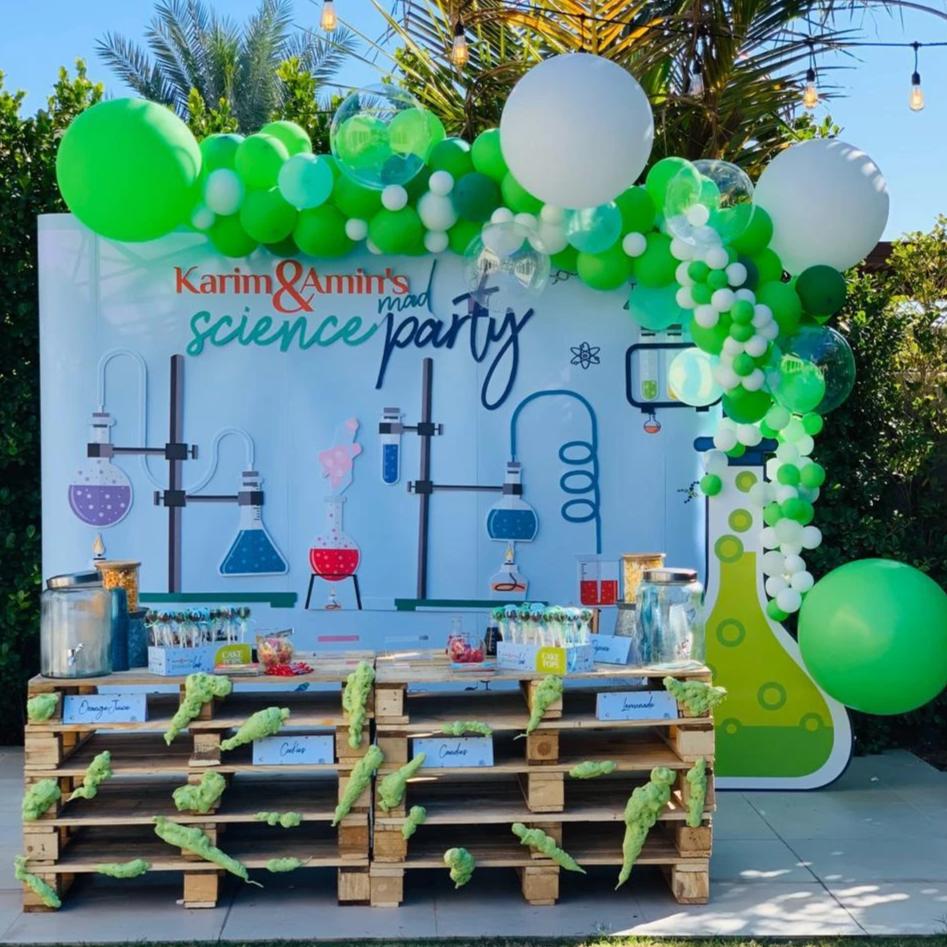 Science Theme Bubble Organic Arch