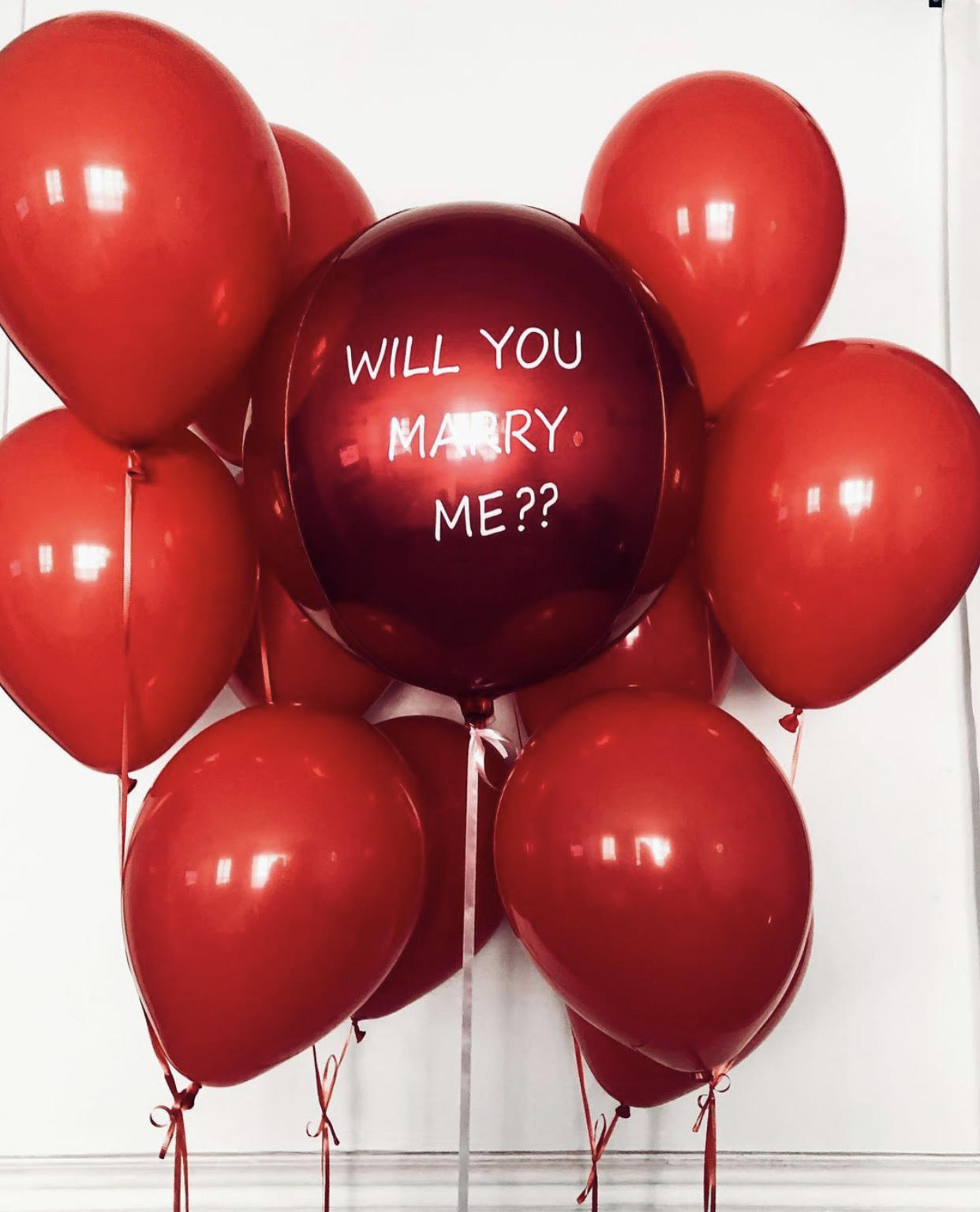 Red customized orbz with bouquet- Valentines special