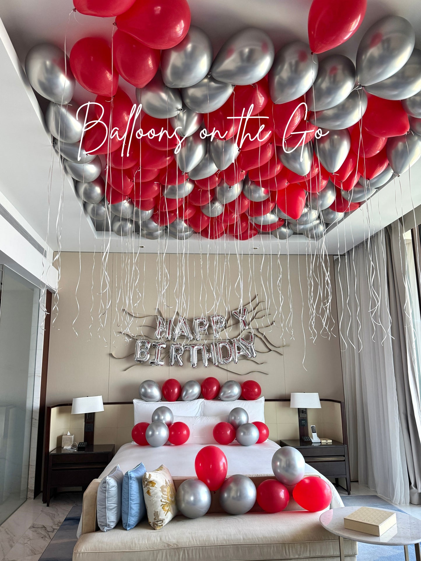 100 Ceiling balloon setup with Floor balloons