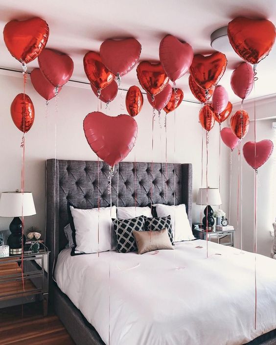Red Heart Shaped Valentine Foil Balloons