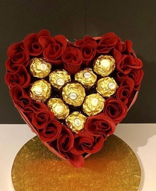 20 Roses with chocolates !