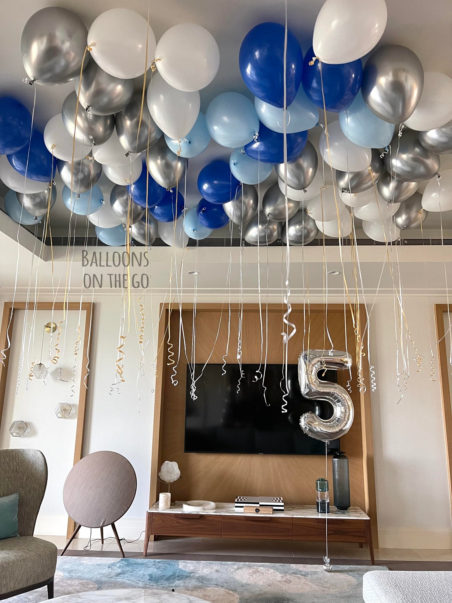 Ceiling Balloons setup